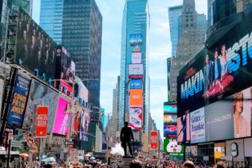 Times Square : La mythique et vibrante place centrale de Mahattan à New york
